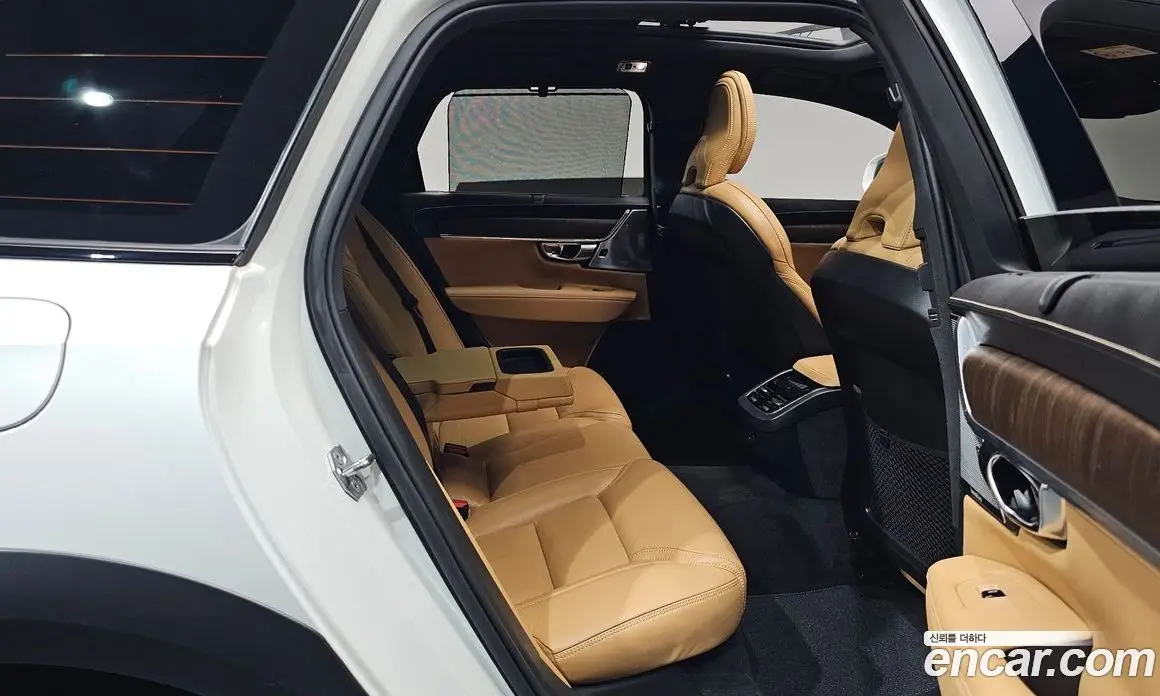 Volvo V90 2021 2.0 автомат (гидро), фото 17