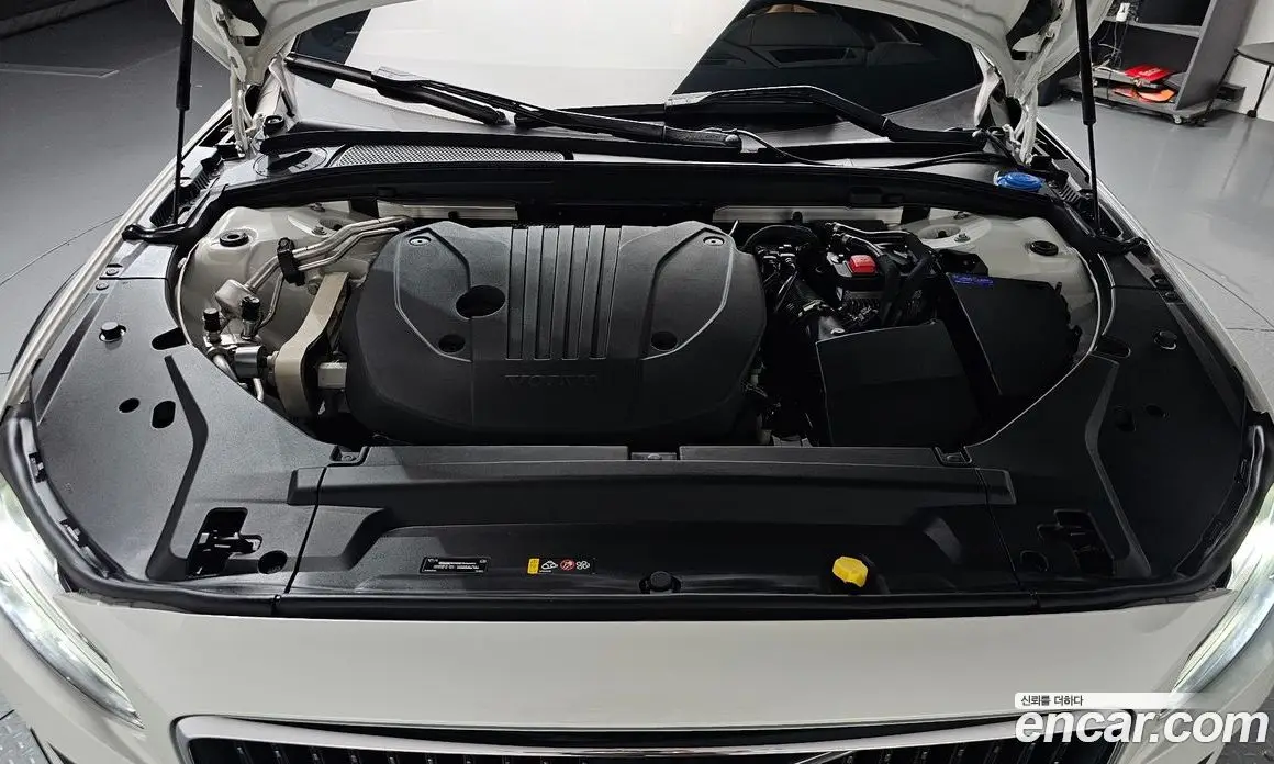 Volvo V90 2021 2.0 автомат (гидро), фото 5