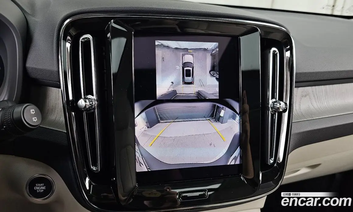 Volvo XC40 2025 2.0 автомат (гидро), фото 21 Volvo XC40 2025 2.0 автомат (гидро), фото 21
