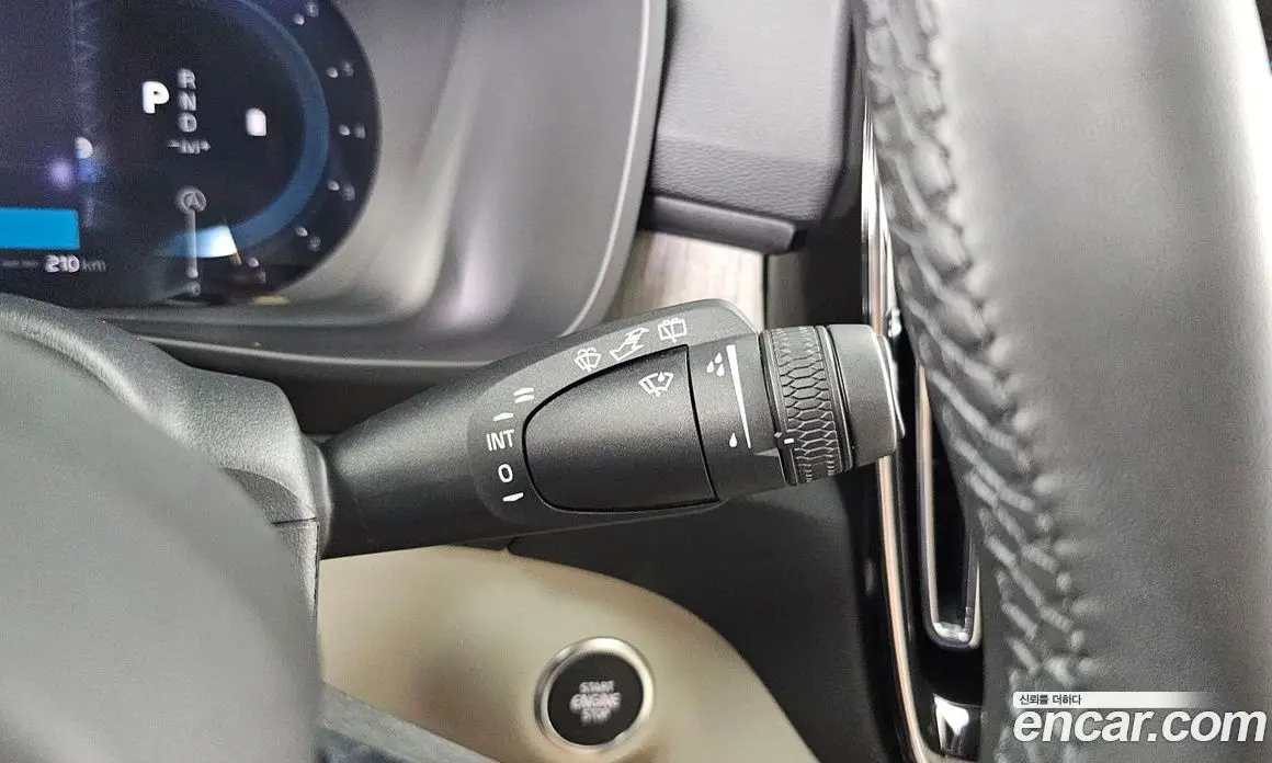 Volvo XC40 2025 2.0 автомат (гидро), фото 24 Volvo XC40 2025 2.0 автомат (гидро), фото 24