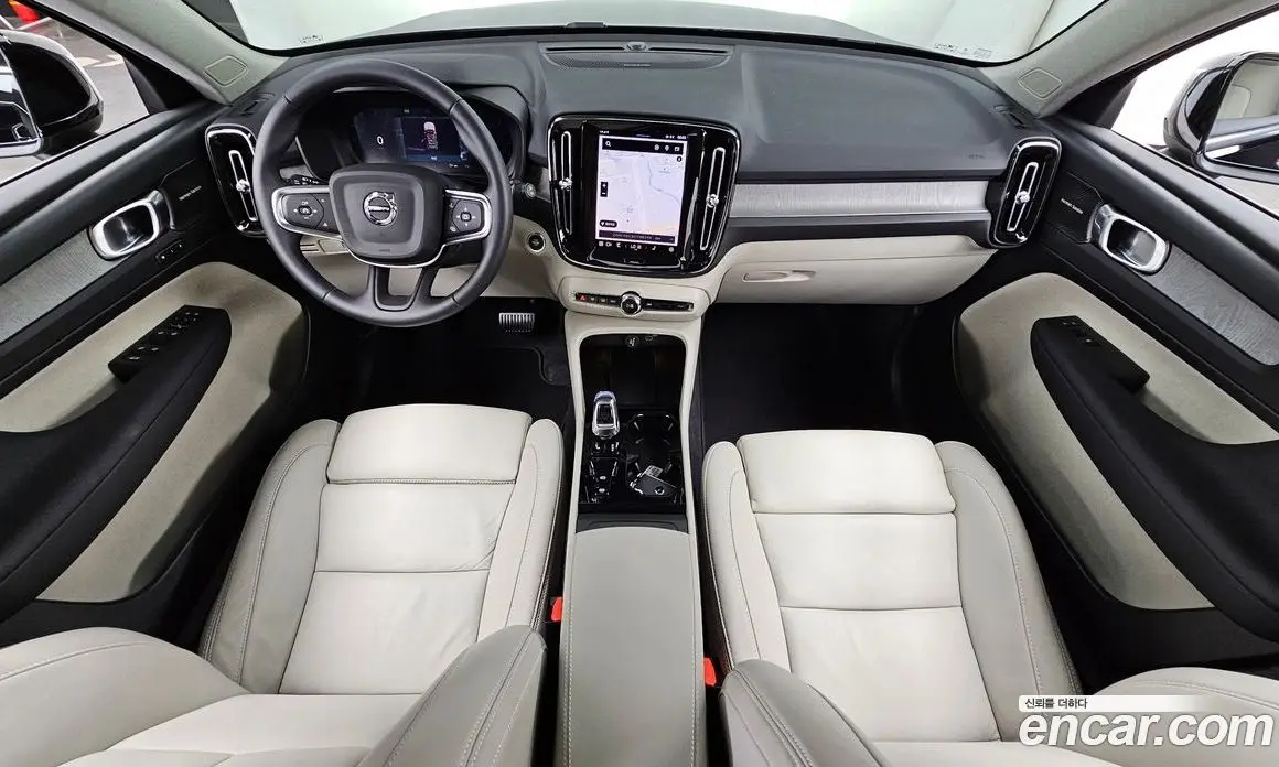 Volvo XC40 2025 2.0 автомат (гидро), фото 10 Volvo XC40 2025 2.0 автомат (гидро), фото 10