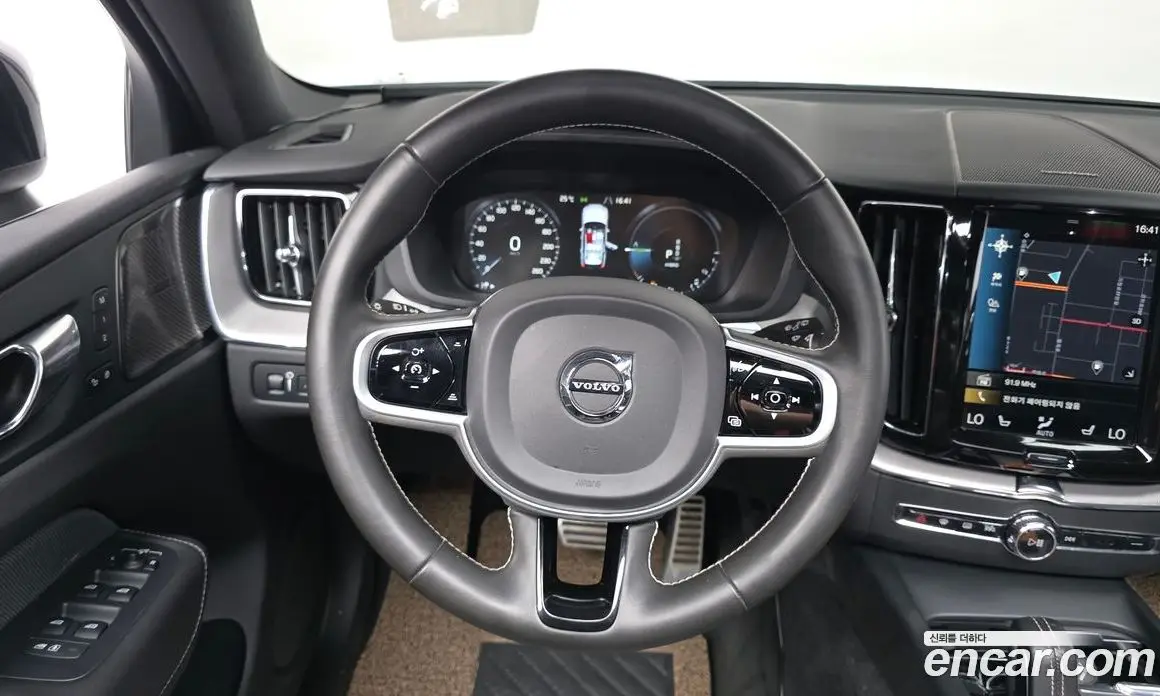 Volvo XC60 2021 2.0 автомат (гидро), фото 19 Volvo XC60 2021 2.0 автомат (гидро), фото 19