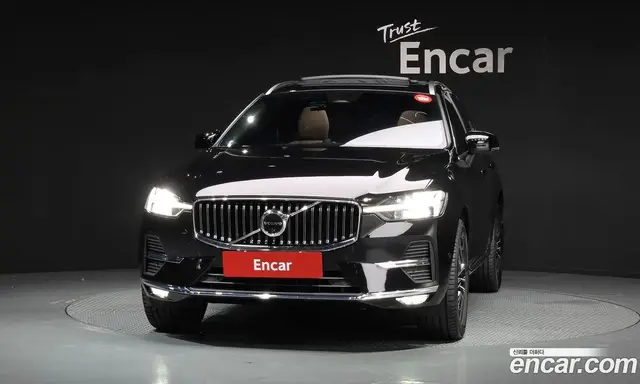 Volvo XC60 2022 2.0 автомат (гидро), миниатюра 3 Volvo XC60 2022 2.0 автомат (гидро), миниатюра 3
