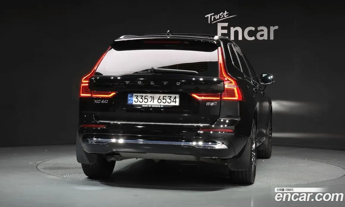 Volvo XC60 2022 2.0 автомат (гидро), фото 4 Volvo XC60 2022 2.0 автомат (гидро), фото 4