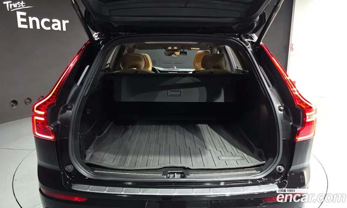 Volvo XC60 2022 2.0 автомат (гидро), фото 36 Volvo XC60 2022 2.0 автомат (гидро), фото 36