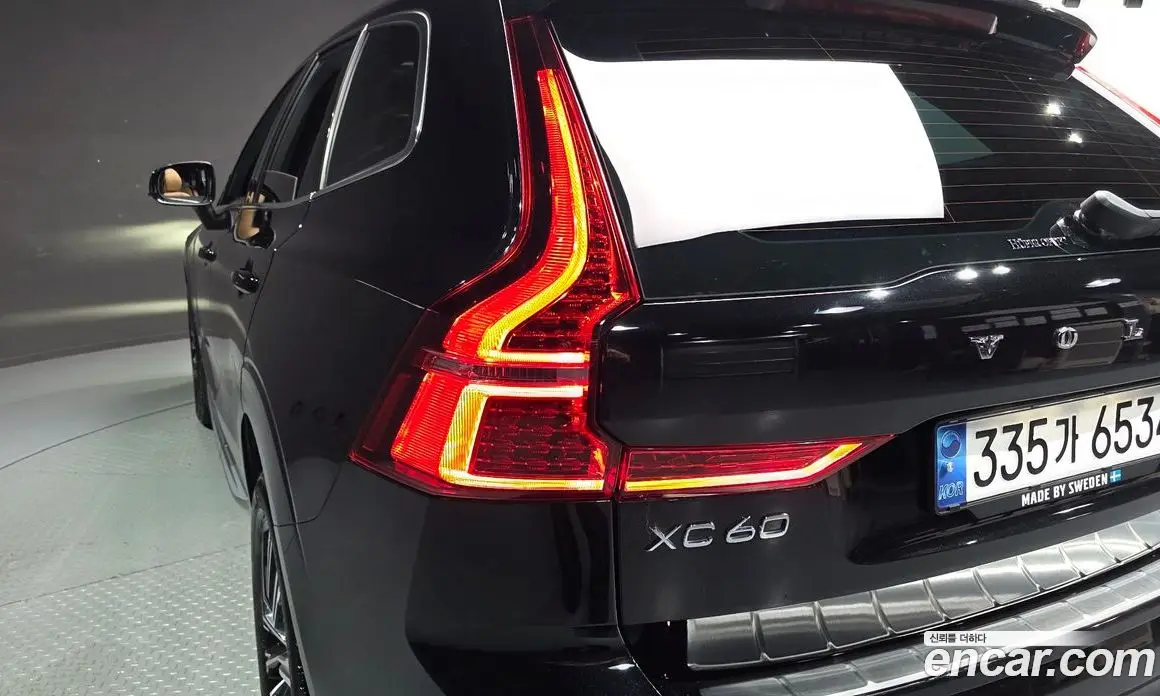 Volvo XC60 2022 2.0 автомат (гидро), фото 9 Volvo XC60 2022 2.0 автомат (гидро), фото 9
