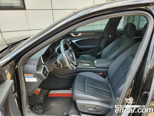 Audi A6 2021 2.0 автомат (гидро), миниатюра 12