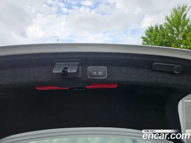 Audi A6 2023 2.0 автомат (гидро), миниатюра 7 Audi A6 2023 2.0 автомат (гидро), миниатюра 7