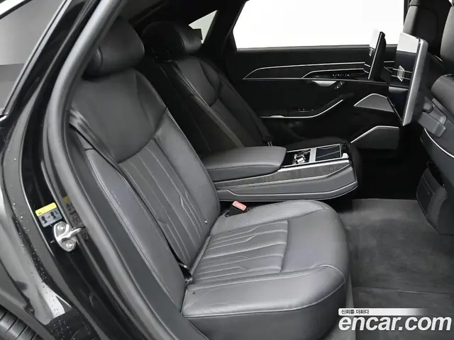 Audi A8 2023 3.0 автомат (гидро), миниатюра 12