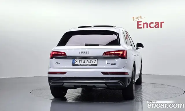 Audi Q5 2021 2.0 автомат (гидро), миниатюра 4