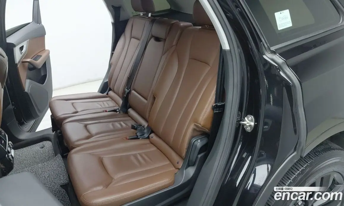 Audi Q7 2019 2.0 автомат (гидро), фото 17 Audi Q7 2019 2.0 автомат (гидро), фото 17