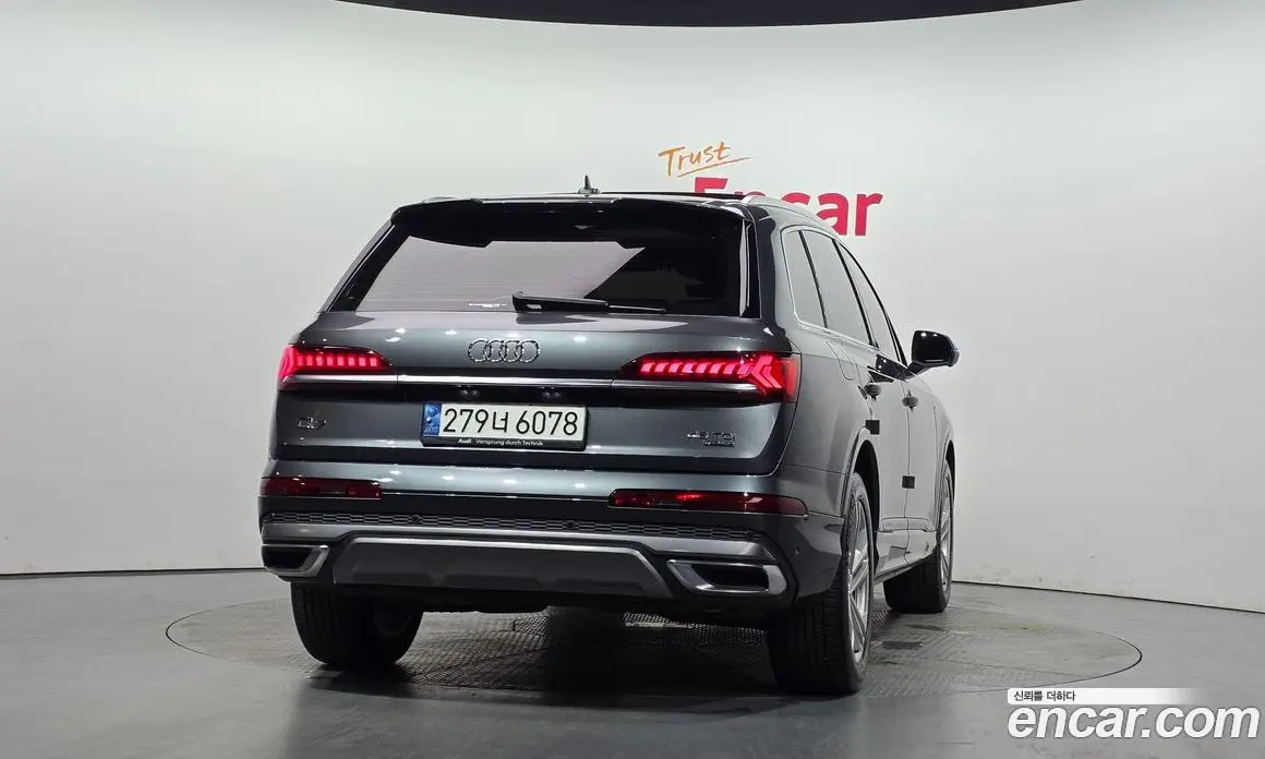 Audi Q7 2021 3.0 автомат (гидро), фото 4 Audi Q7 2021 3.0 автомат (гидро), фото 4