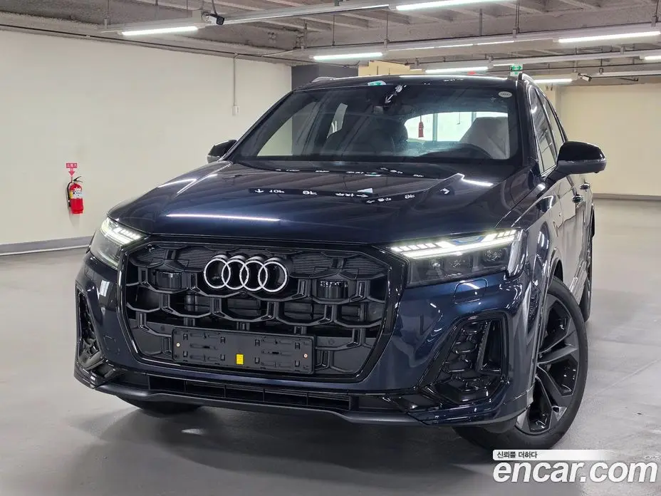Audi Q7 2026 3.0 автомат (гидро), фото 1 Audi Q7 2026 3.0 автомат (гидро), фото 1