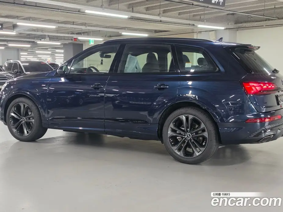Audi Q7 2026 3.0 автомат (гидро), фото 5 Audi Q7 2026 3.0 автомат (гидро), фото 5