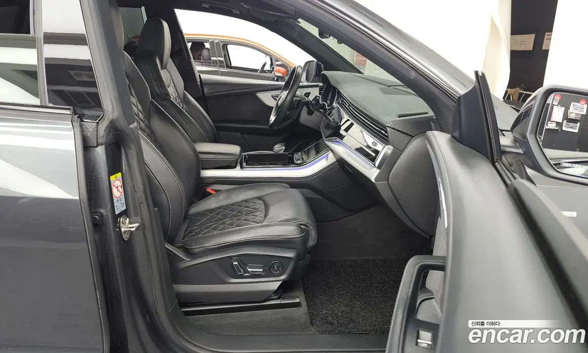 Audi Q8 2021 3.0 автомат (гидро), фото 11 Audi Q8 2021 3.0 автомат (гидро), фото 11