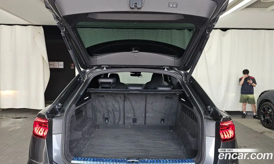 Audi Q8 2021 3.0 автомат (гидро), фото 20 Audi Q8 2021 3.0 автомат (гидро), фото 20