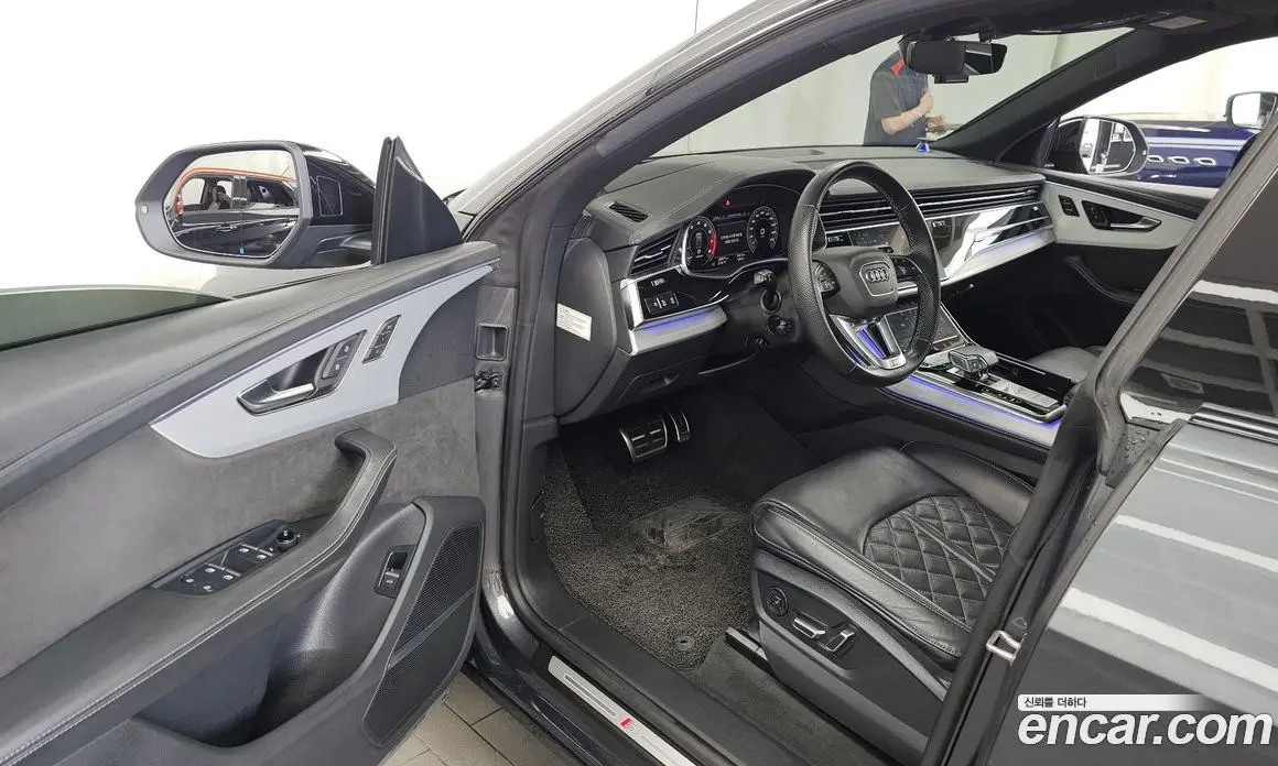 Audi Q8 2021 3.0 автомат (гидро), фото 10 Audi Q8 2021 3.0 автомат (гидро), фото 10
