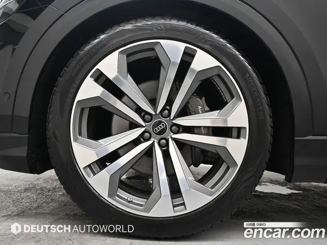 Audi Q8 2023 3.0 автомат (гидро), миниатюра 5 Audi Q8 2023 3.0 автомат (гидро), миниатюра 5