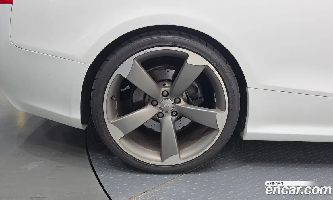 Audi RS5 2014 4.2 автомат (гидро), фото 30 Audi RS5 2014 4.2 автомат (гидро), фото 30