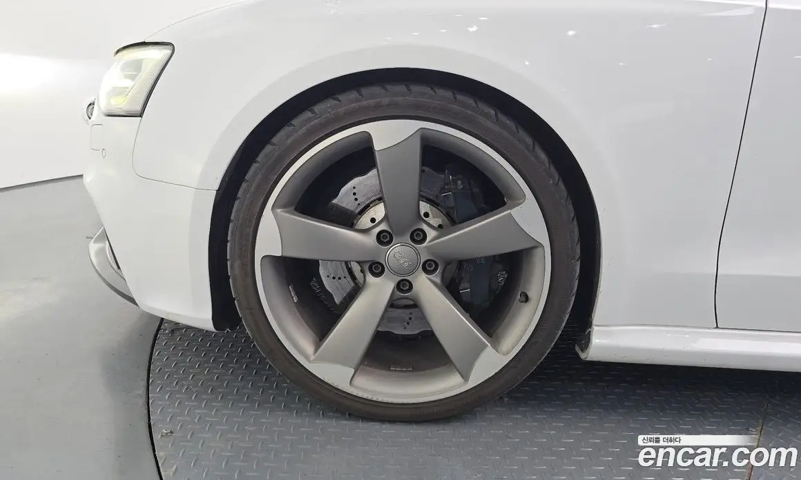 Audi RS5 2014 4.2 автомат (гидро), фото 5 Audi RS5 2014 4.2 автомат (гидро), фото 5