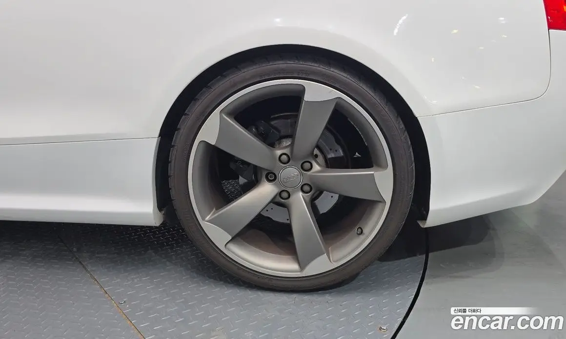 Audi RS5 2014 4.2 автомат (гидро), фото 7 Audi RS5 2014 4.2 автомат (гидро), фото 7