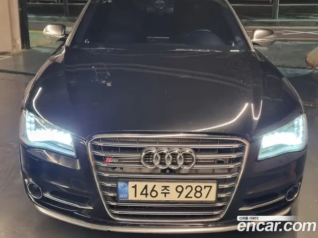 Audi S8, 2013, 190 000 км Audi S8, 2013, 190 000 км