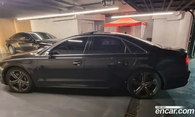 Audi S8 2013 4.0 автомат (гидро), миниатюра 5 Audi S8 2013 4.0 автомат (гидро), миниатюра 5
