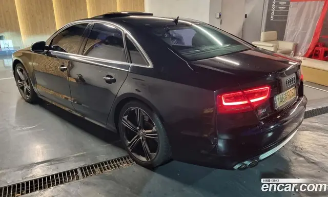 Audi S8 2013 4.0 автомат (гидро), миниатюра 6 Audi S8 2013 4.0 автомат (гидро), миниатюра 6