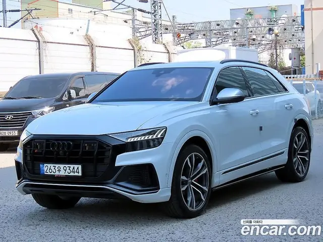 Audi SQ8 2020 4.0 автомат (гидро), миниатюра 2