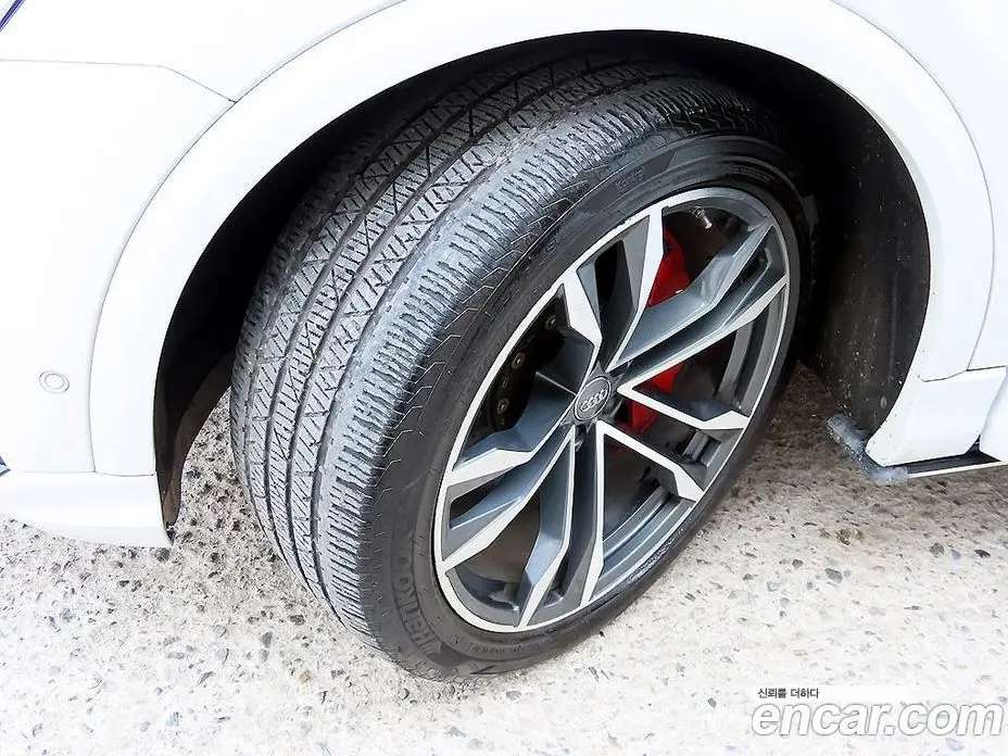 Audi SQ8 2020 4.0 автомат (гидро), фото 20