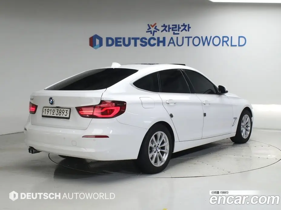 BMW 3 серия 2019 2.0 автомат (гидро), фото 2 BMW 3 серия 2019 2.0 автомат (гидро), фото 2