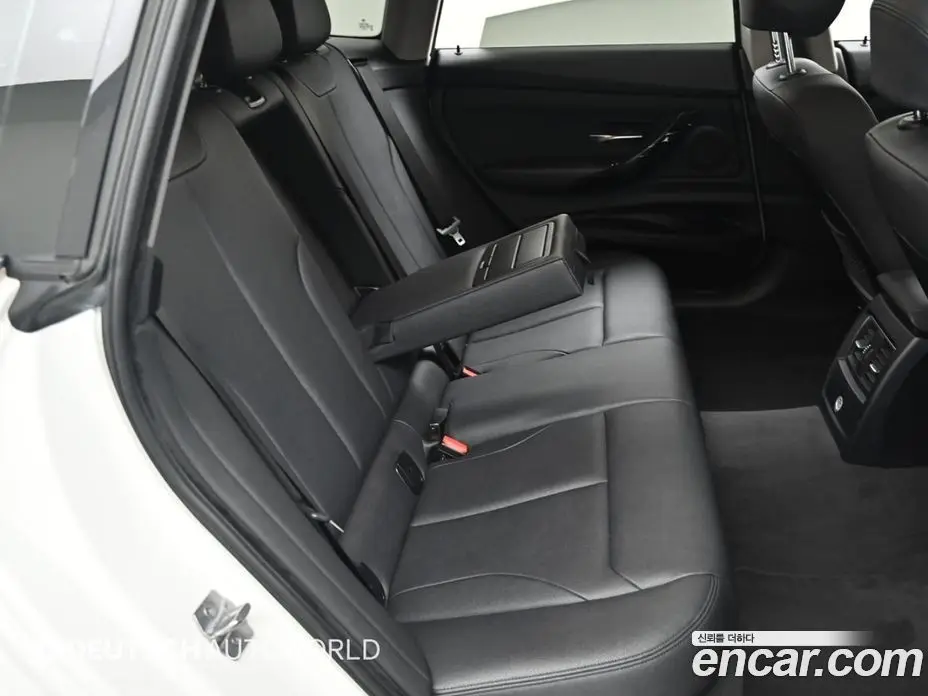 BMW 3 серия 2019 2.0 автомат (гидро), фото 12 BMW 3 серия 2019 2.0 автомат (гидро), фото 12