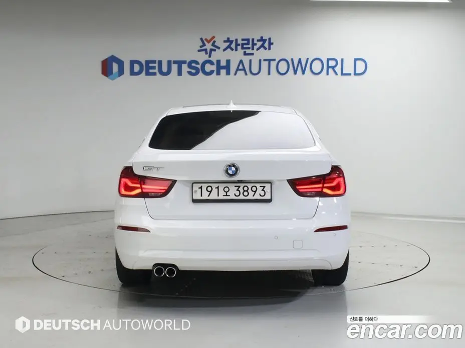 BMW 3 серия 2019 2.0 автомат (гидро), фото 4 BMW 3 серия 2019 2.0 автомат (гидро), фото 4