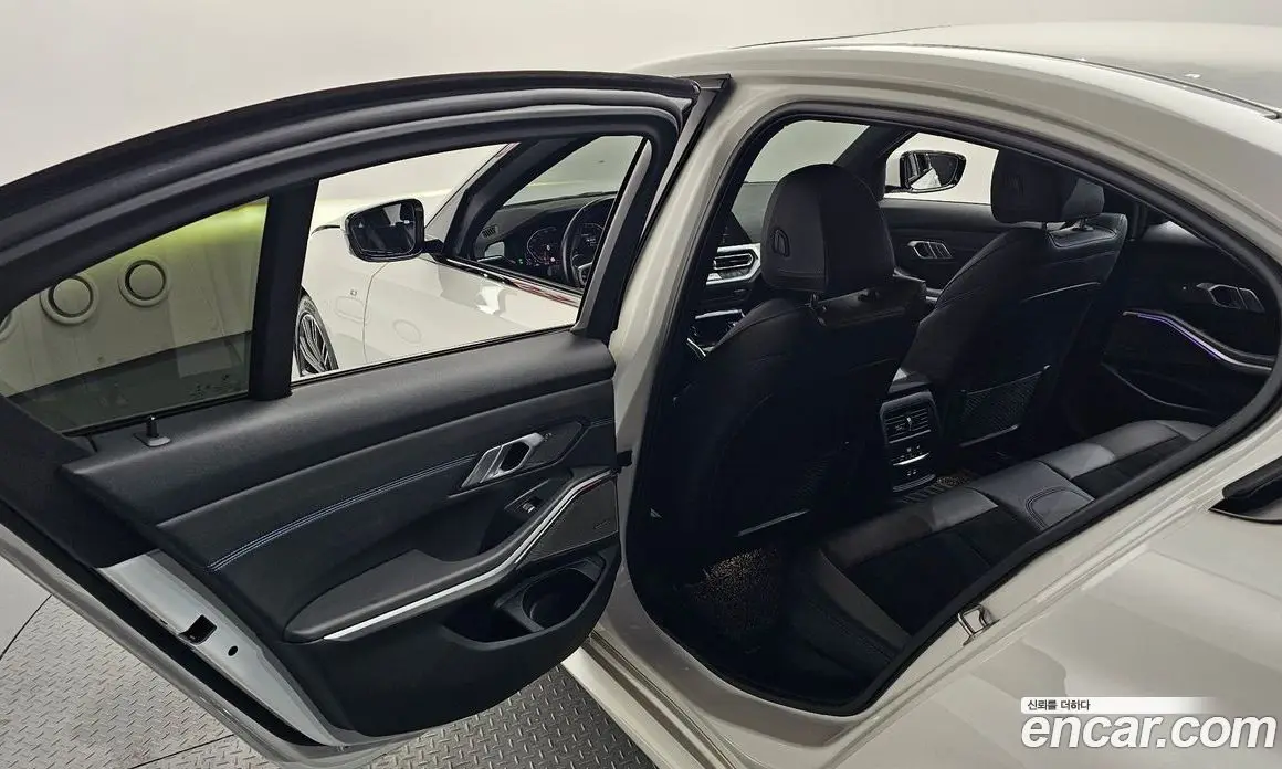 BMW 3 серия 2021 2.0 автомат (гидро), фото 26 BMW 3 серия 2021 2.0 автомат (гидро), фото 26