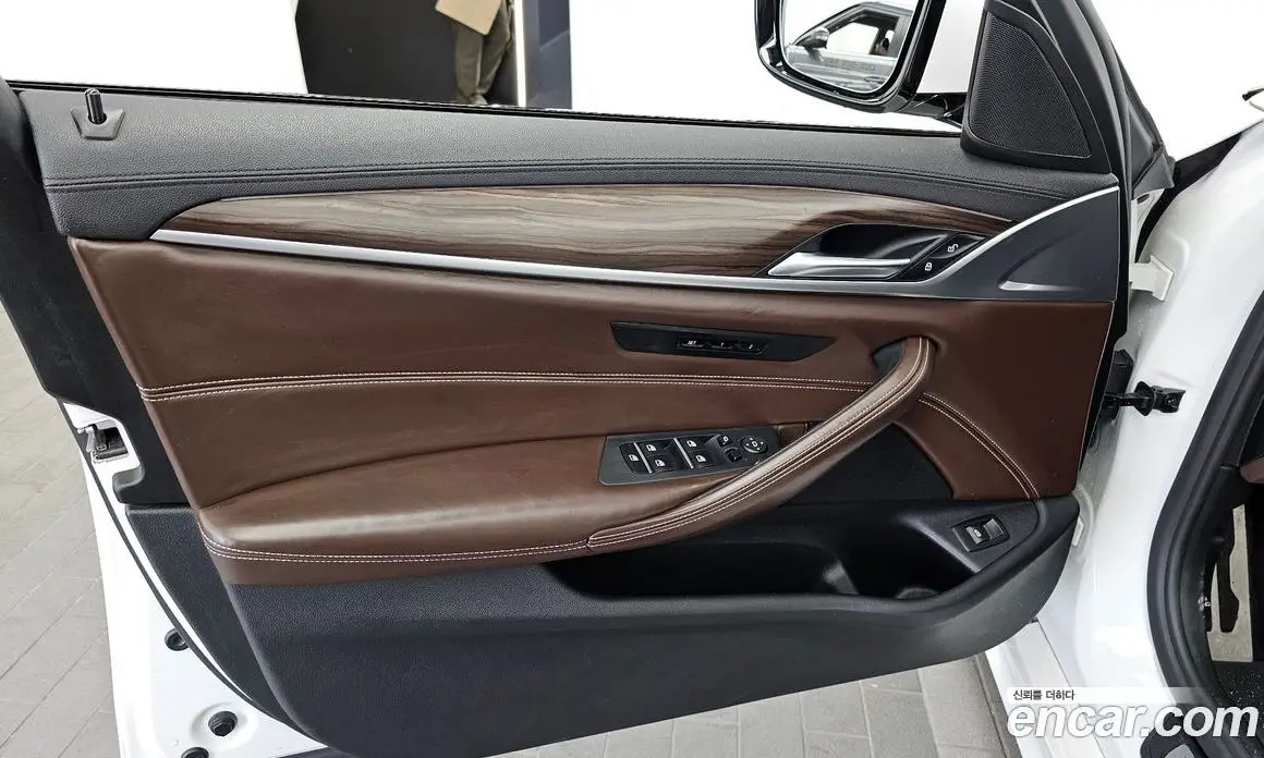 BMW 5 серия 2017 2.0 автомат (гидро), фото 14 BMW 5 серия 2017 2.0 автомат (гидро), фото 14