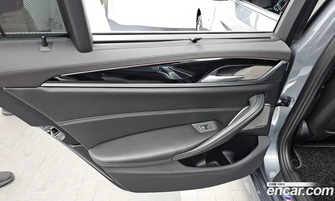 BMW 5 серия 2018 3.0 автомат (гидро), фото 15