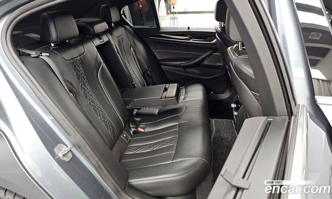 BMW 5 серия 2018 3.0 автомат (гидро), фото 17