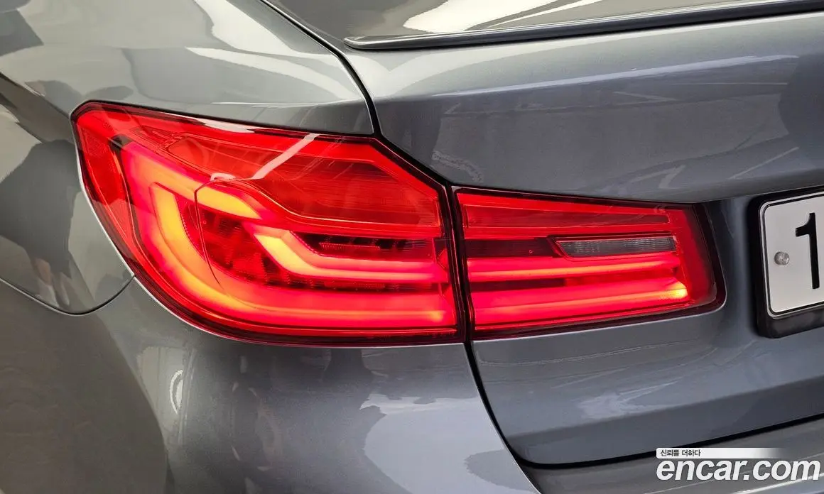 BMW 5 серия 2018 3.0 автомат (гидро), фото 9