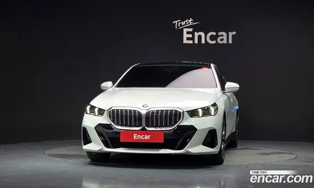 BMW 5 серия 2024 2.0 автомат (гидро), миниатюра 3 BMW 5 серия 2024 2.0 автомат (гидро), миниатюра 3