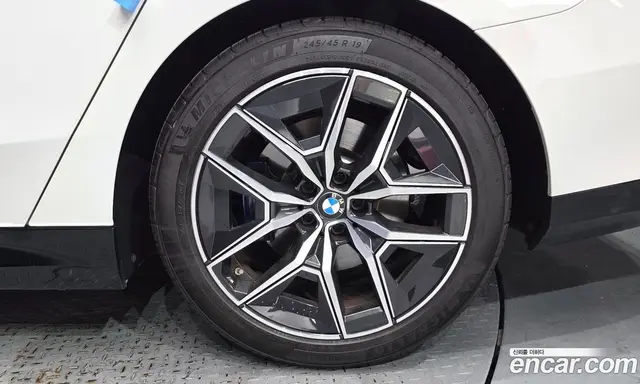 BMW 5 серия 2024 2.0 автомат (гидро), миниатюра 7 BMW 5 серия 2024 2.0 автомат (гидро), миниатюра 7