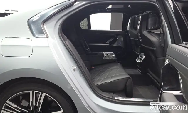 BMW 7 серия 2023 3.0 автомат (гидро), миниатюра 12