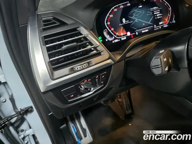 BMW X3 2023 2.0 автомат (гидро), миниатюра 8 BMW X3 2023 2.0 автомат (гидро), миниатюра 8