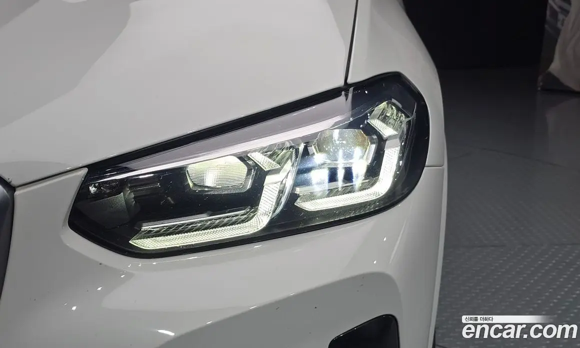 BMW X3 2024 2.0 автомат (гидро), фото 8 BMW X3 2024 2.0 автомат (гидро), фото 8