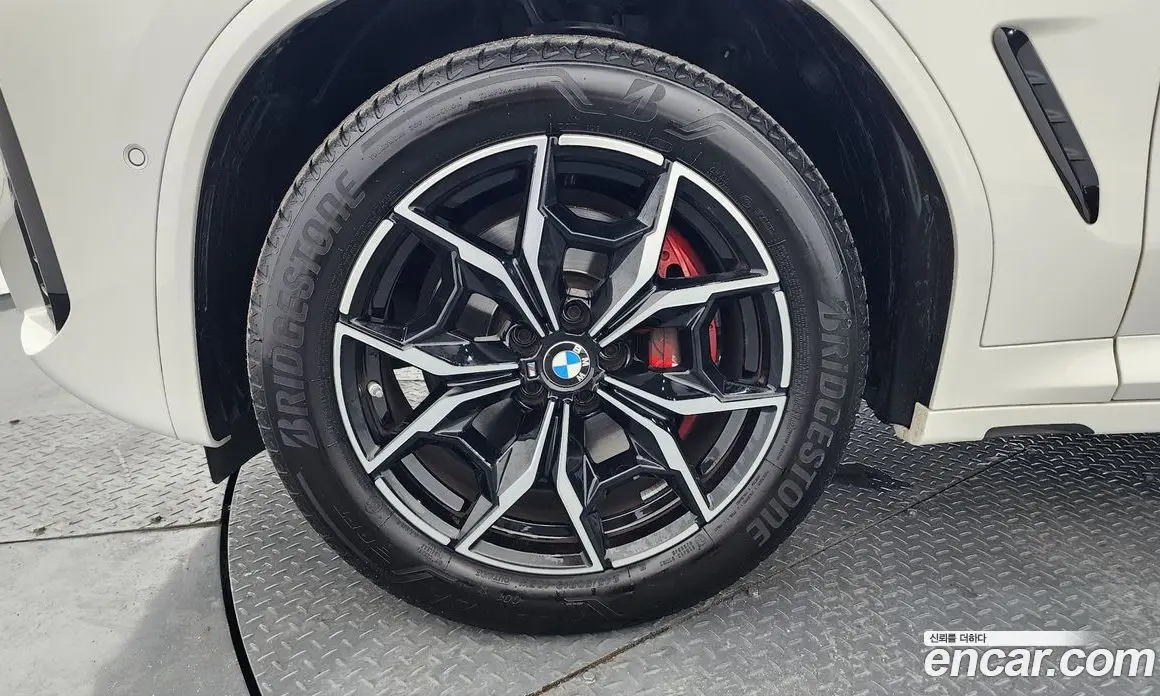 BMW X4 2024 2.0 автомат (гидро), фото 5 BMW X4 2024 2.0 автомат (гидро), фото 5