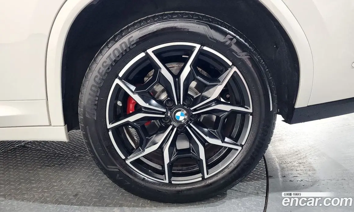 BMW X4 2024 2.0 автомат (гидро), фото 7 BMW X4 2024 2.0 автомат (гидро), фото 7