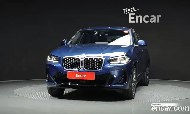 BMW X4 2025 2.0 автомат (гидро), миниатюра 3