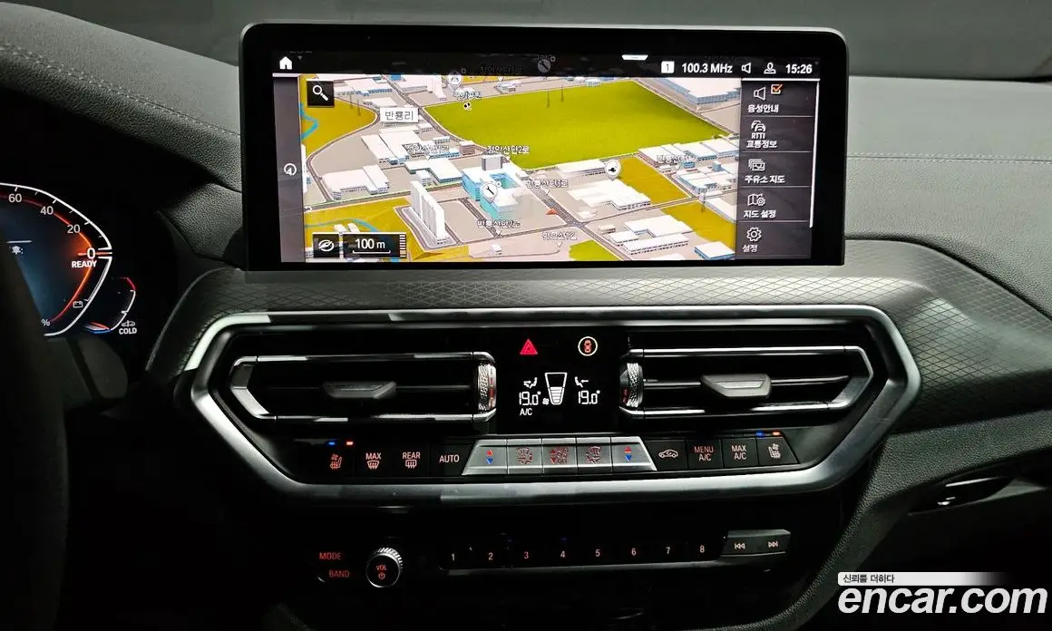 BMW X4 2025 2.0 автомат (гидро), фото 23