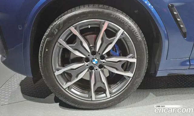 BMW X4 2025 2.0 автомат (гидро), миниатюра 5