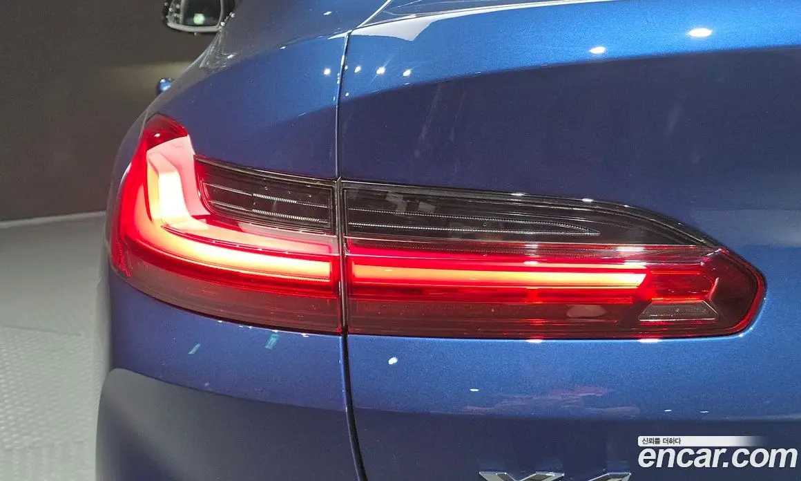 BMW X4 2025 2.0 автомат (гидро), фото 9