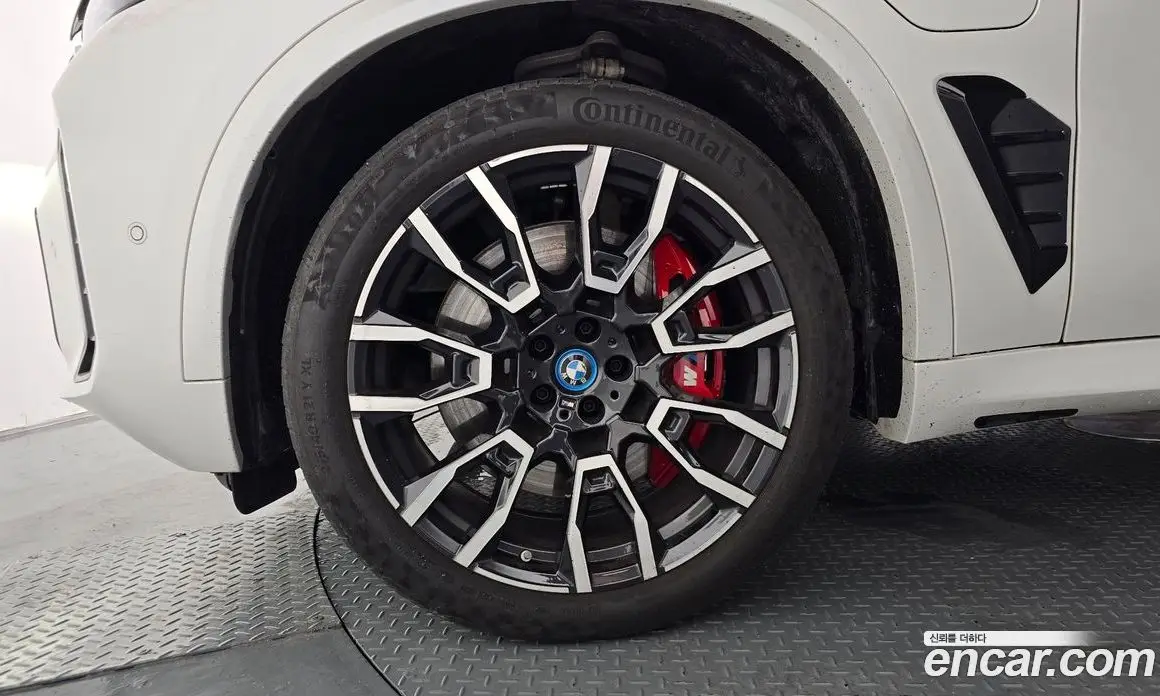 BMW X5 2025 3.0 автомат (гидро), фото 5